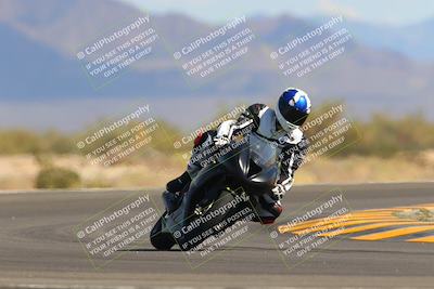 media/Oct-09-2022-SoCal Trackdays (Sun) [[95640aeeb6]]/Turn 15 (150pm)/